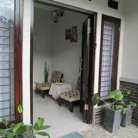 Elenor's Home Bandung Exteriör bild